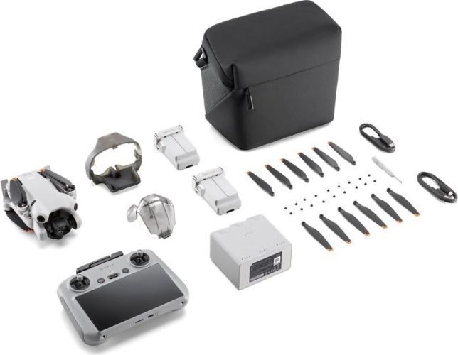 Квадрокоптер DJI Mini 4 Pro Fly More Combo (DJI RC 2)